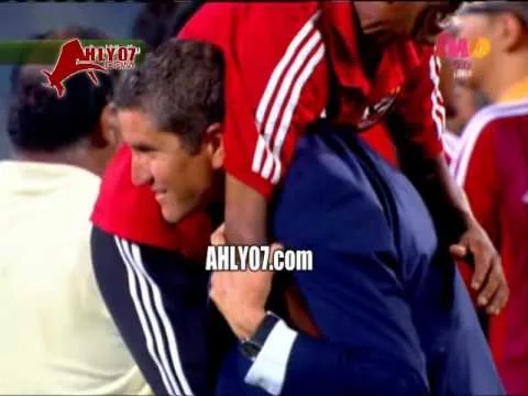 لقطة السوبر جاريدو يحمل عم حارث 