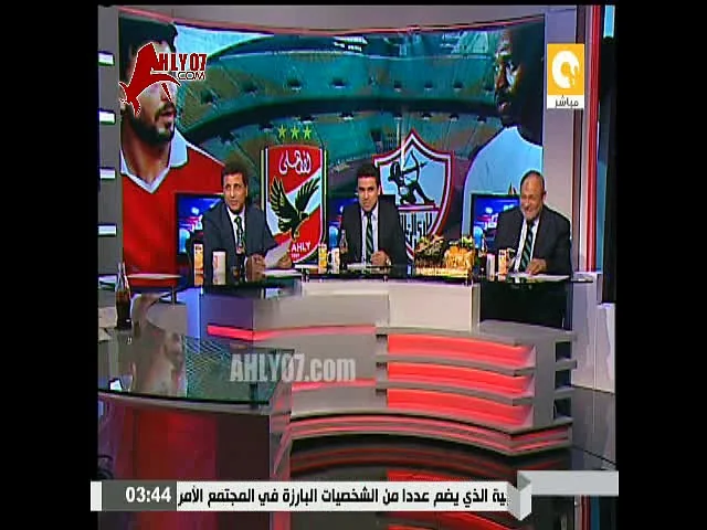 شاهد شلبي والغندور وفاروق جعفر يغنون على الهواء للشيخ طه
