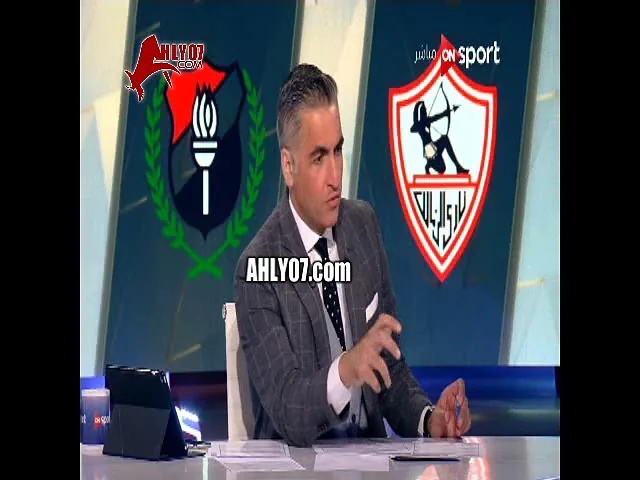 شاهد مسخرة السنين أيمن يونس يقصف جبهة الزمالك ده بيعمل تدوير في المدربين مش اللعيبة