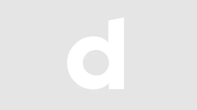شاهد احمد حسن يلمح مرتضى منصور ظاهره صوتية بدليل لم يحبس او يدان اي شخص خاض في عرضه وذمته