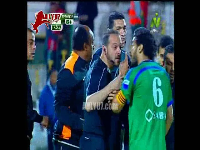 شاهد مسخرة انسحاب نادي الزمالك ولاعبيه امام المقاصة وتليفونات مرتضى ورايح جاي