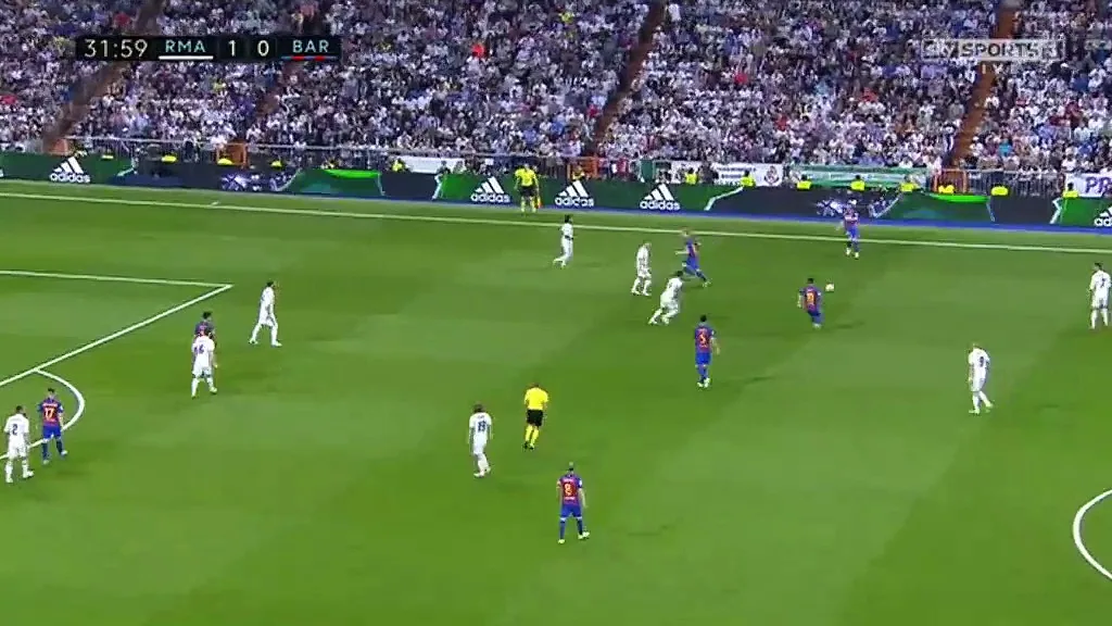 شاهد هدف عالمي لليونيل ميسي برشلونة في ريال مدريد 1-1 في كلاسيكو الارض