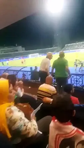 شاهد فيديو ناري لمرتضى منصور من المقصورة يسب ايناسيو يا ابن ال**** قبضت كام يا متآمر