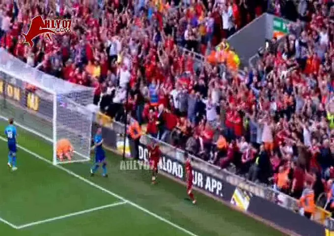 شاهد محمد صلاح يصنع الهدف الرابع بدقة عالية لليفربول ضد ارسنال من لعبة متقنة في الدوري الانجليزي