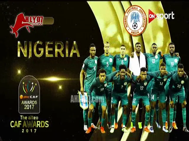 شاهد لحظة اعلان منتخب مصر بجائزة أفضل منتخب في افريقيا وتسلم الجائزة من الكاف وكلمة ابو ريدة