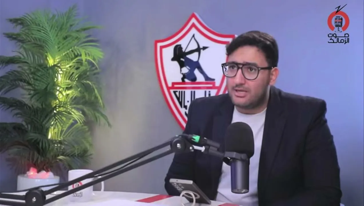 شاهد مسخرة مذيع راديو الزمالك يصف ركلة جزاء بن شرقي بأنها كوميدية ولا تحتسب ويطالب بمثلها للزمالك والحكم الأجنبي سيء ومريب المستوى  .. القمة 133